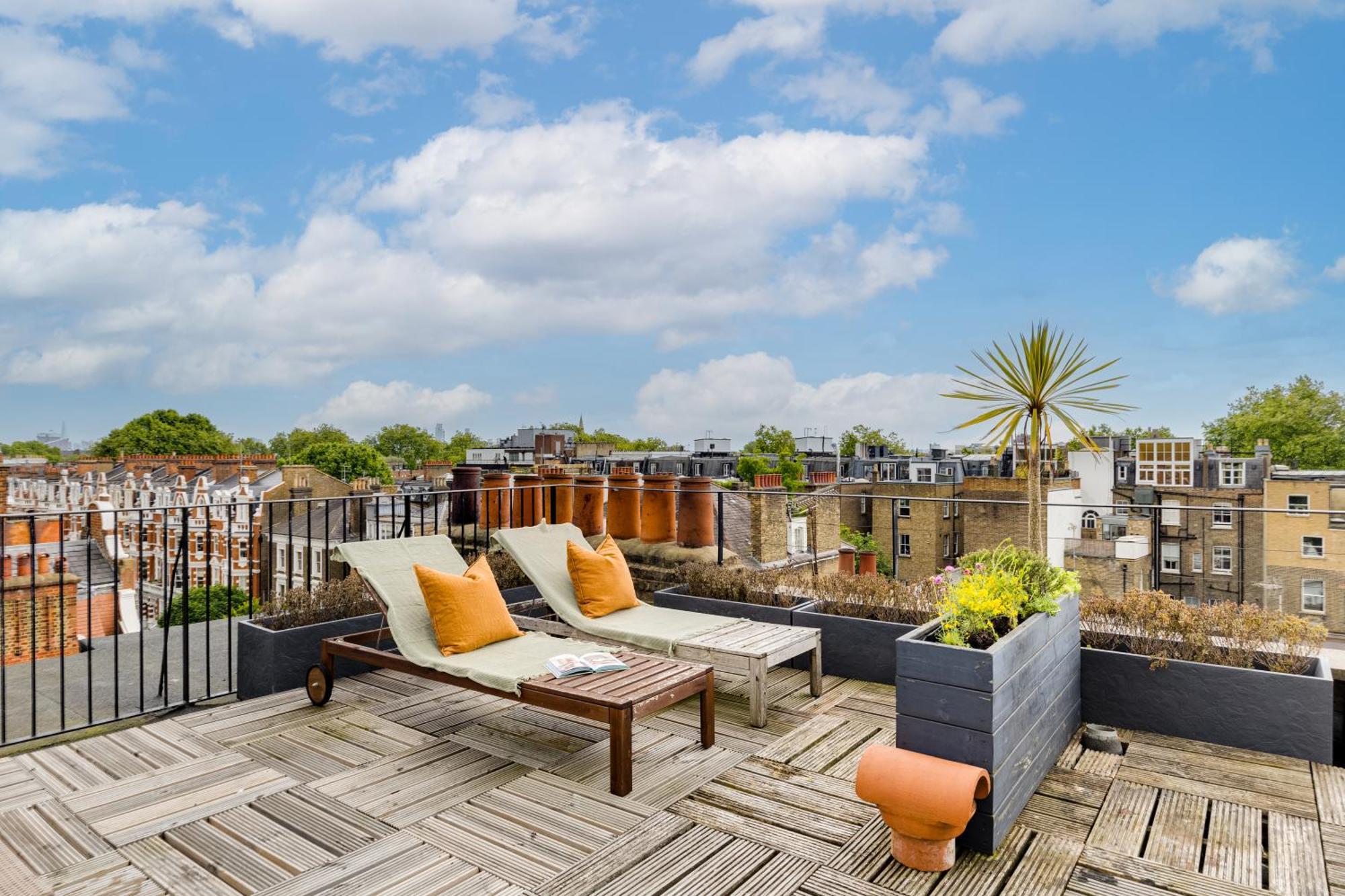 Luana'S Stunning Rooftop London Exterior photo