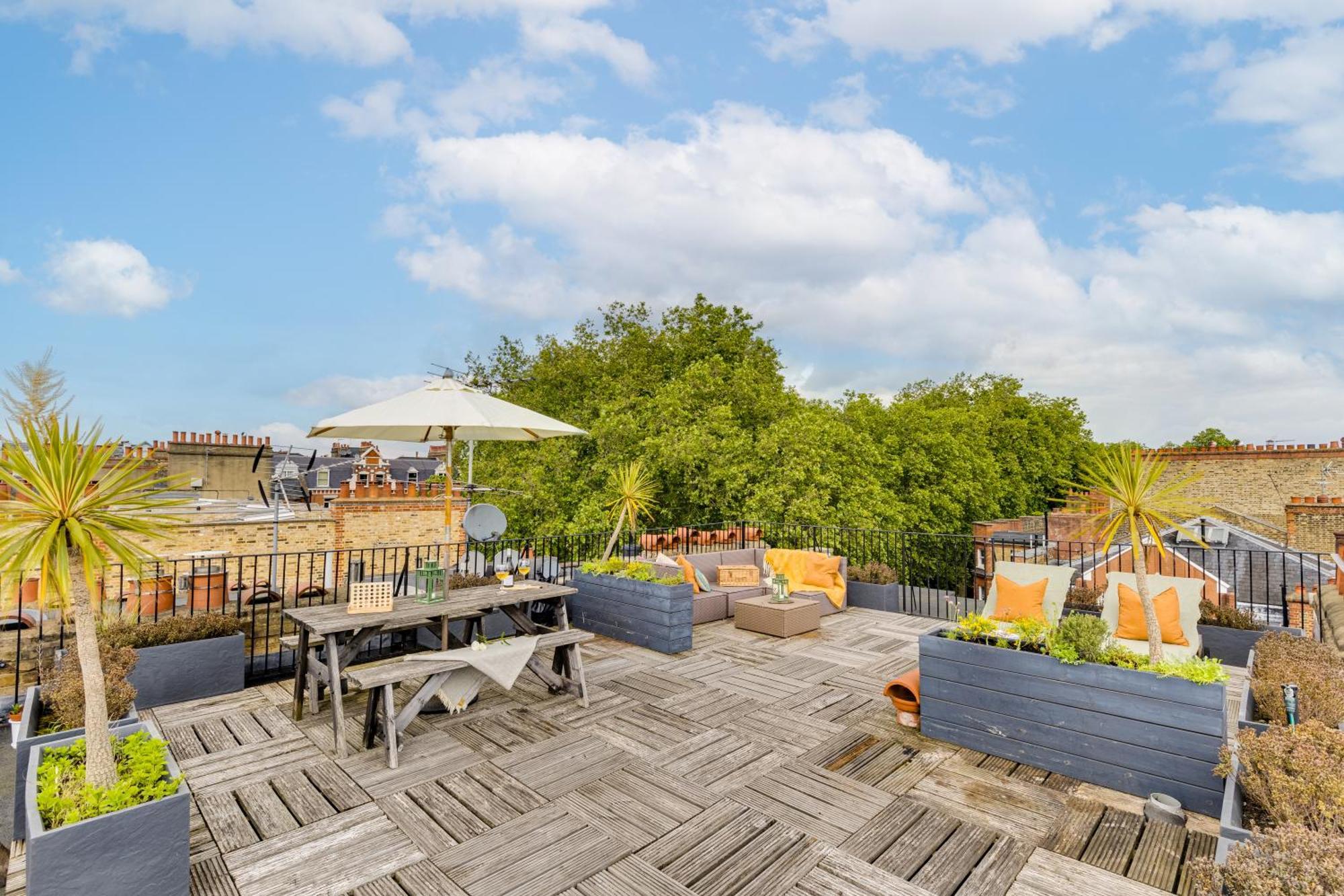 Luana'S Stunning Rooftop London Exterior photo